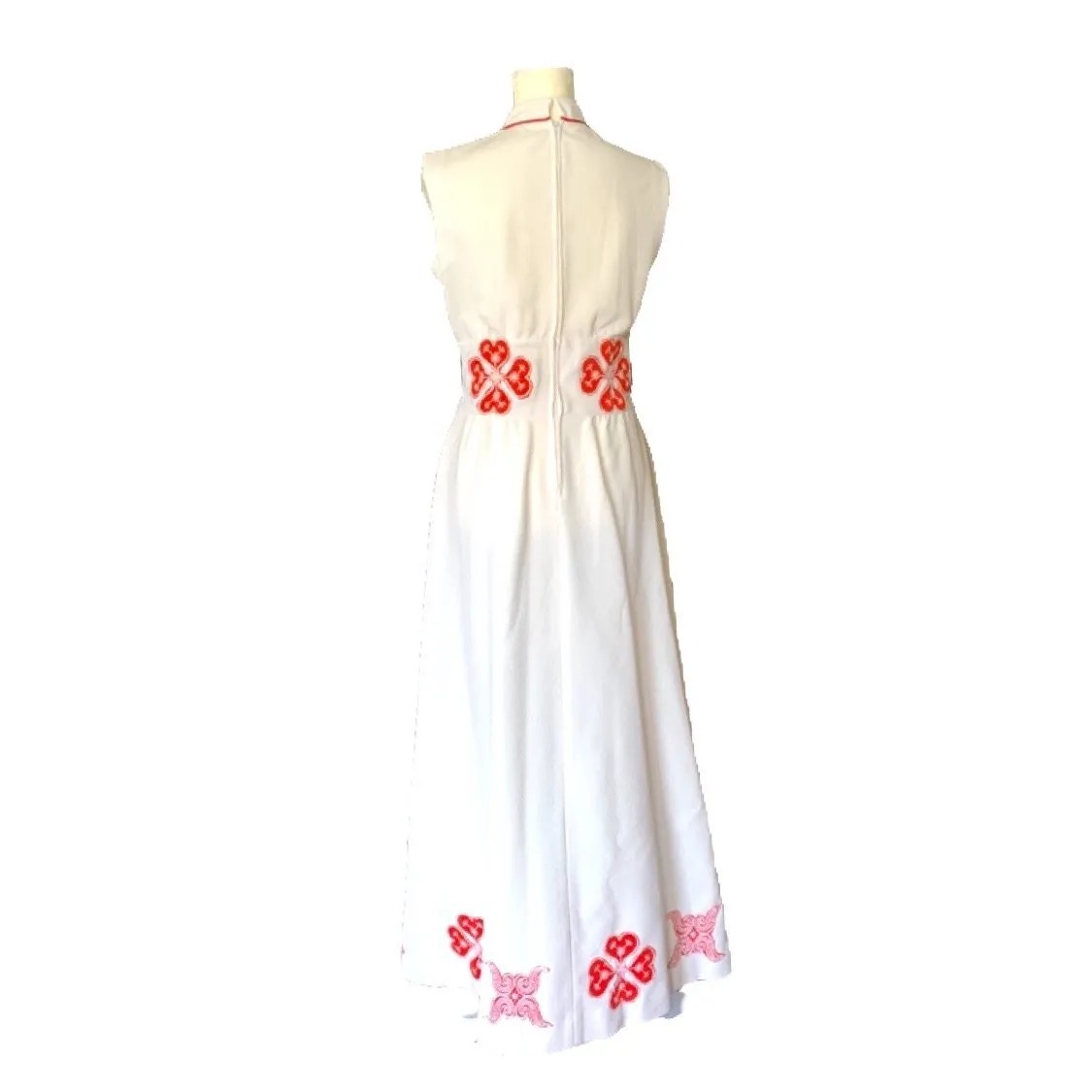 1960s White & Red Peasant Dress with Red Flower Appliques. Bohemian Girls this is for You!