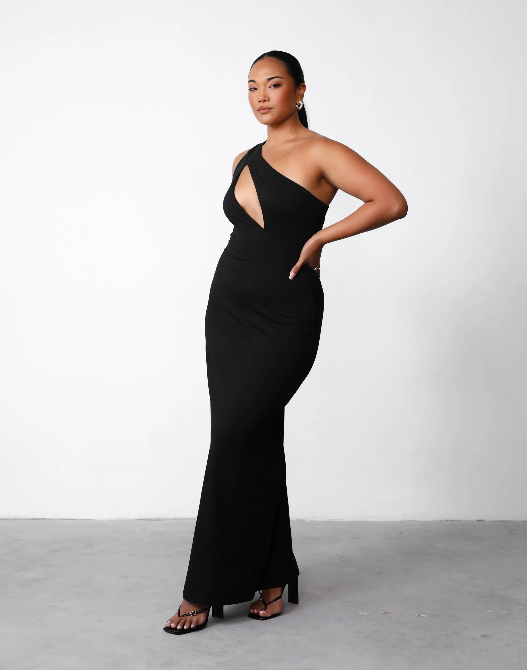 Karlie Maxi Dress (Black)